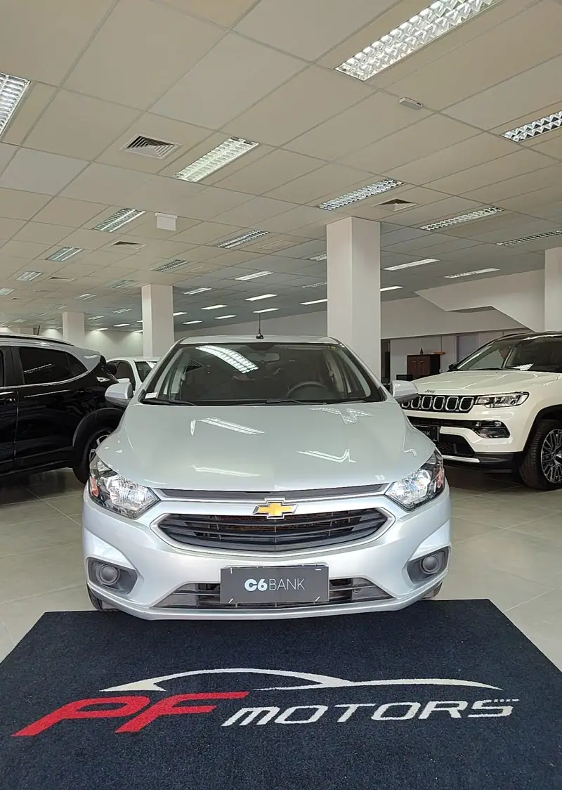 Chevrolet Onix 1.0 LT SPE/4