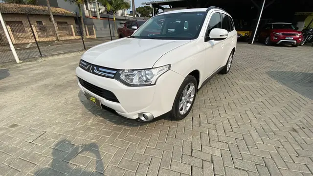 Carro Mitsubishi Outlander 2015 2.0 16V CVT