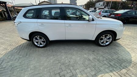 Outlander 2.0 16V CVT