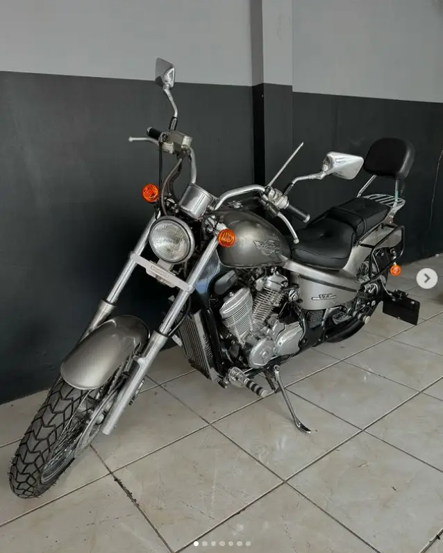 Moto Honda VT 600 2001 C Shadow