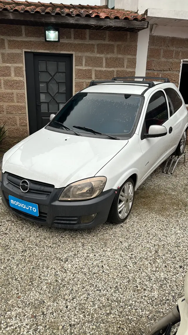 Carro Chevrolet Celta 2011 Life 1.0 VHCE (Flex) 2p