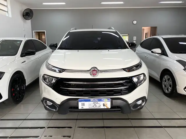 Carro Fiat Toro 2020 Volcano 2.4 AT9 4x2 (Flex)