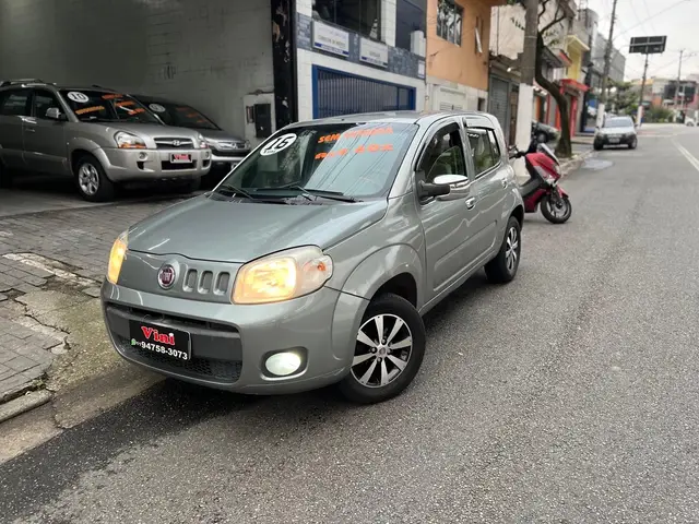 Carro Fiat Uno 2016 Vivace 1.0 8V (Flex) 4p