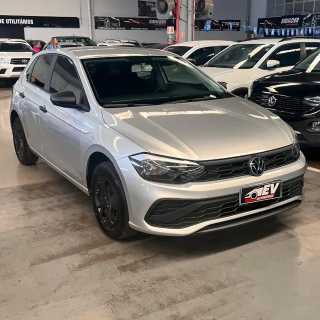 Carro Volkswagen Polo 2023 Track 1.0 Flex 12V 5p