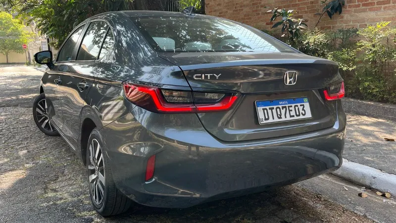 Honda City Touring: testamos o consumo do sedan na cidade e na estrada