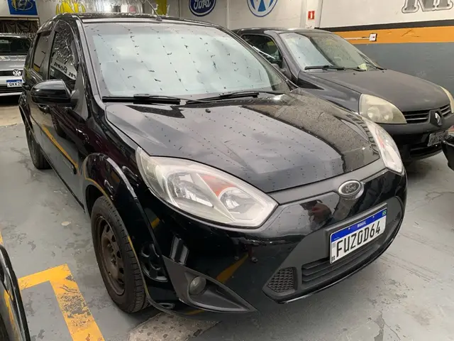Carro Ford Fiesta Hatch 2014 SE Plus 1.6 RoCam (Flex)