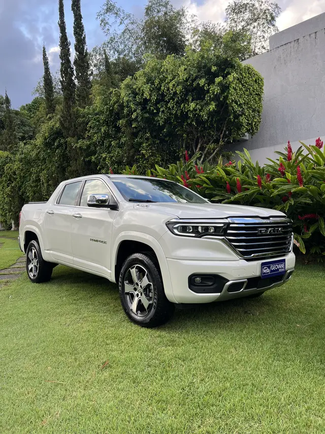 Carro RAM Rampage 2024 Laramie 2.0 Turbo