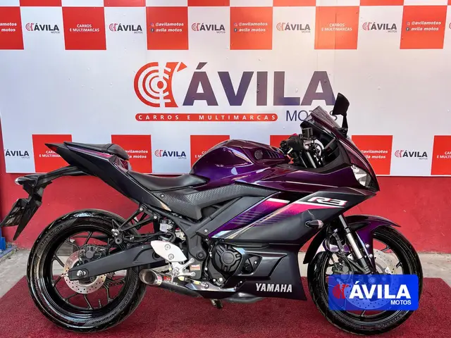 Carro Yamaha YZF R3 2024 ABS