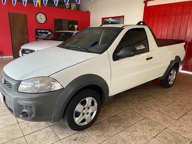 Carro Fiat Strada 2018 Hard Working 1.4 (Flex) (Cabine Simples)