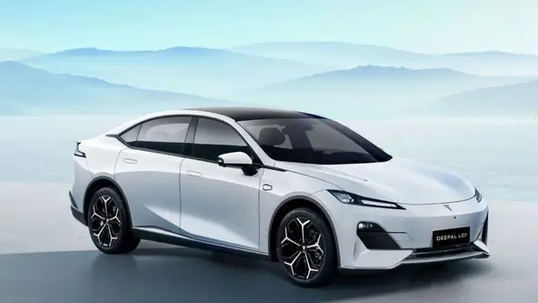 Modelo parte e R$ 156,5 mil, é maior e mais bem equipado que um Corolla, traz direção inteligente da Huawei e tem consumo de eletricidade equivalente a 62 km/l