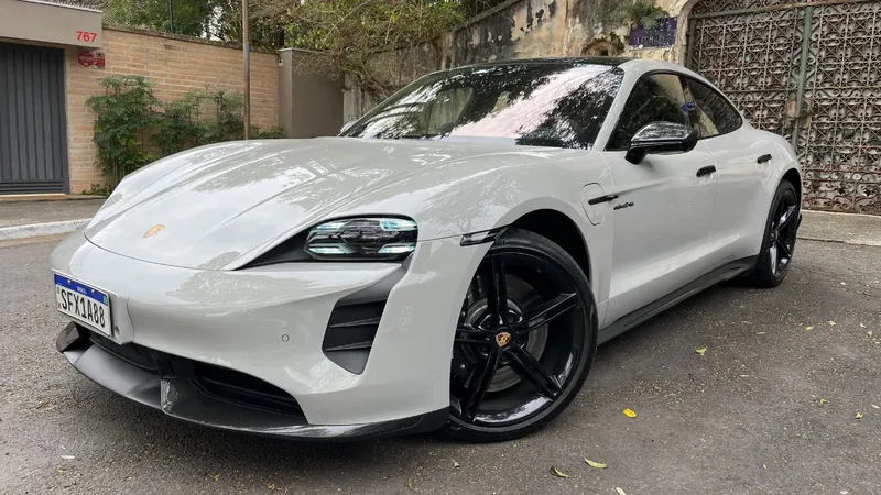 Como a Porsche reutiliza baterias do Taycan na produção de Macan e Panamera