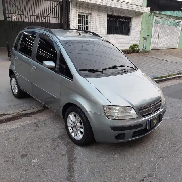 Carro Fiat Idea 2010 ELX 1.8 (Flex)