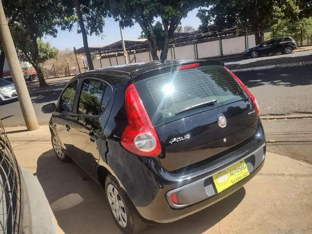 Carro Fiat Palio 2012 Attractive 1.0 8V (Flex)
