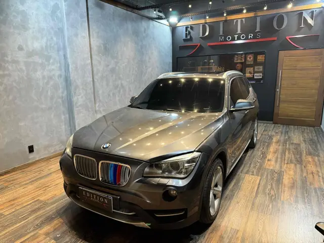 Carro BMW X1 2014 2.0 sDrive20i (Aut)