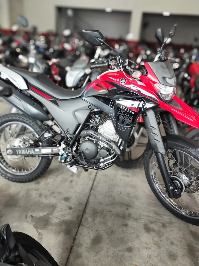 Moto Yamaha XTZ 250 Lander 2023 ABS