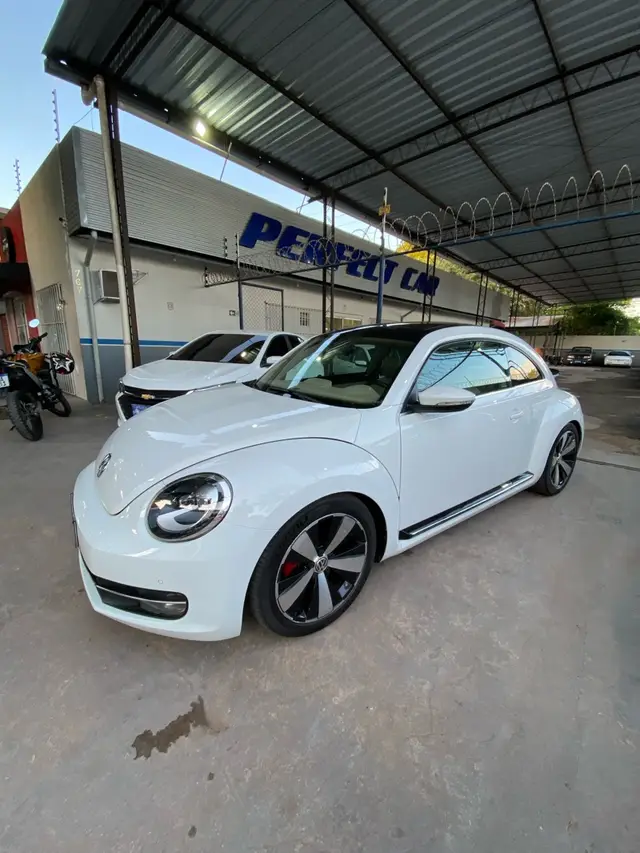 Carro Volkswagen Fusca 2015 2.0 TSi DSG