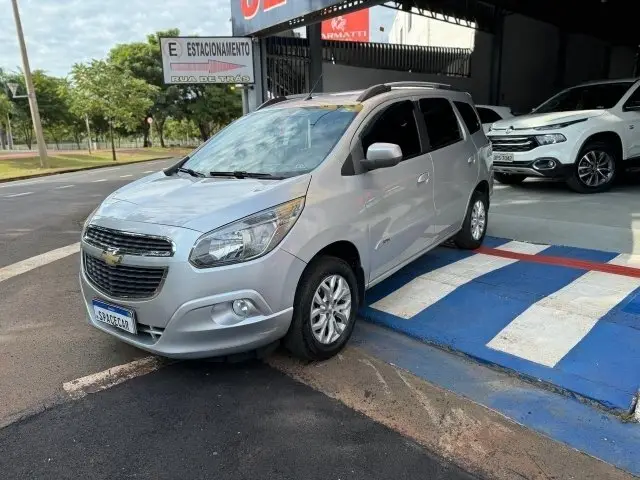 Carro Chevrolet Spin 2018 LTZ 7S 1.8 (Flex) (Aut)