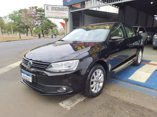 Carro Volkswagen Jetta 2012 2.0 Comfortline (Flex)
