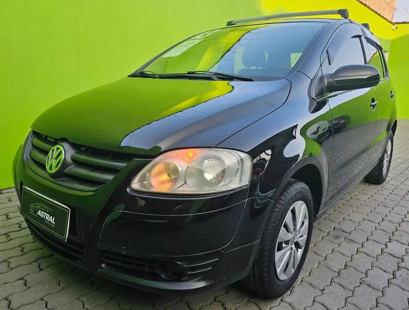Volkswagen Fox 1.0 8V (Flex) 4p