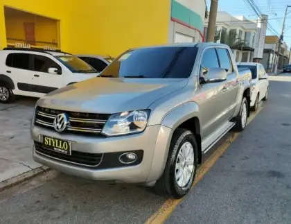 Carro Volkswagen Amarok 2016 2.0 CD 4x4 TDi Highline (Aut)