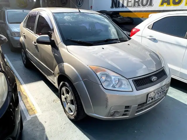 Carro Ford Fiesta Sedan 2008 Trend 1.6 (Flex)