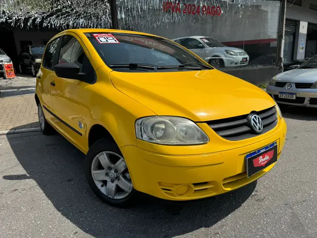 Carro Volkswagen Fox 2009 Route 1.0 8V (Flex)