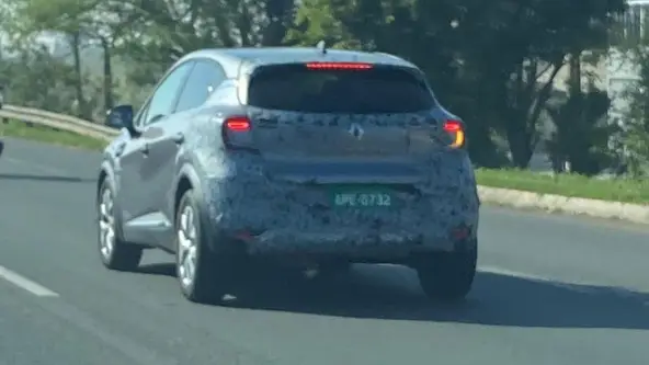 SUV tem novo visual e nome conhecido por aqui, mas a estratégia da Renault é outra