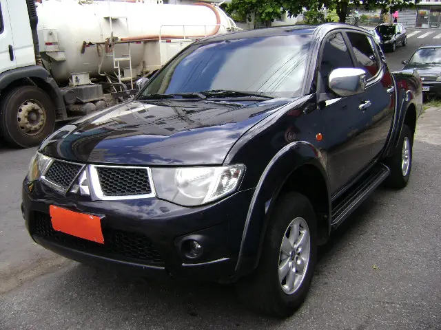 Carro Mitsubishi L200 Triton Sport 2011 L 200 Triton HPE 4x4 3.2 (aut) (cab. dupla)
