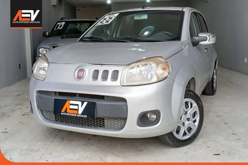 Fiat Uno Vivace College 1.0 8V (Flex) 4p