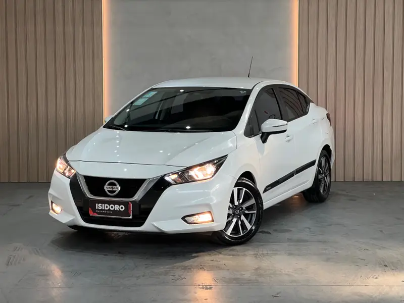Nissan Versa Advance 1.6 (Flex) (Aut)