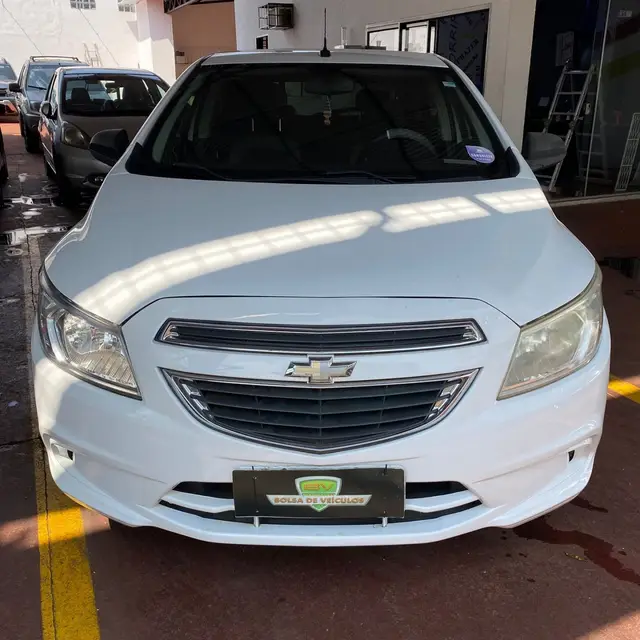 Carro Chevrolet Onix 2015 1.0 LT SPE/4