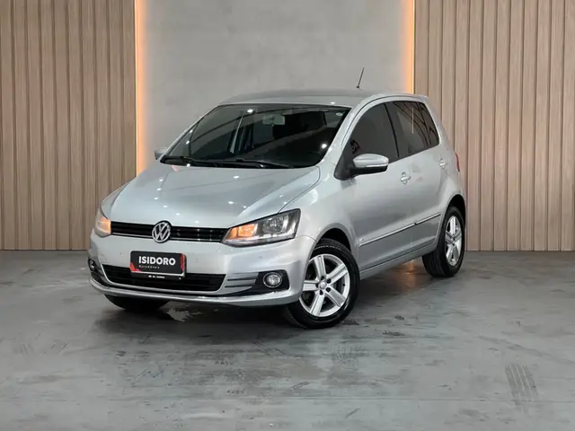 Carro Volkswagen Fox 2016 1.6 16v MSI Highline I-Motion (Flex)