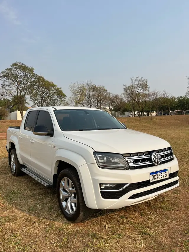 Carro Volkswagen Amarok 2018 3.0 CD 4x4 TDi Highline (Aut)