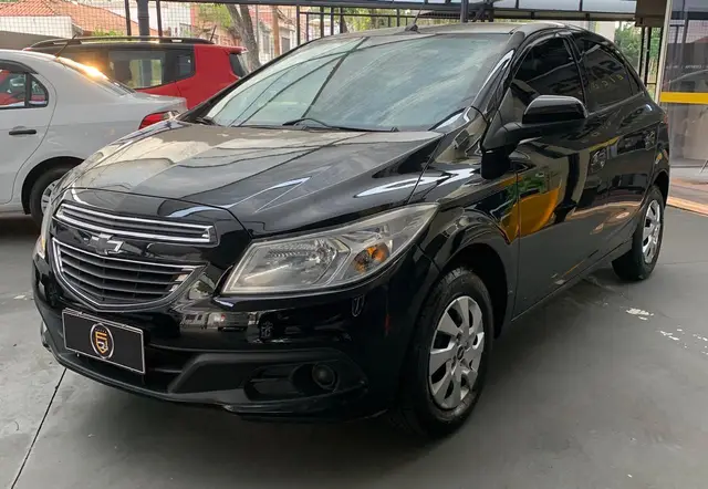 Carro Chevrolet Onix 2013 1.0 LT SPE/4