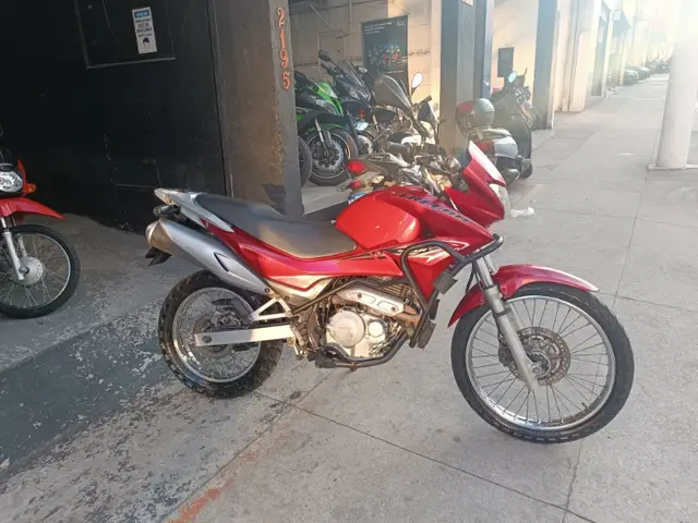 Carro Honda NX 4 Falcon 2013 400i