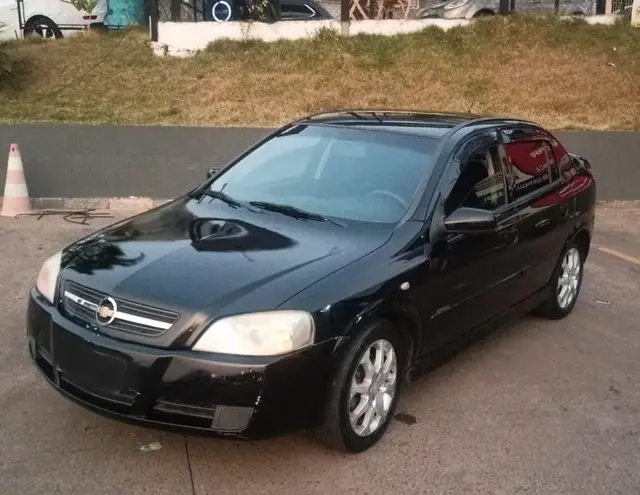 Carro Chevrolet Astra Hatch 2010 Advantage 2.0 (Flex)