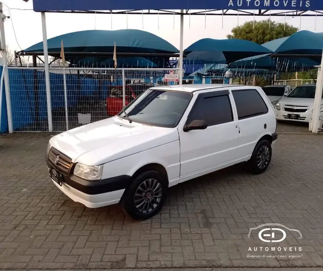 Carro Fiat Uno Mille 2011 Fire Economy 1.0 (Flex) 2p