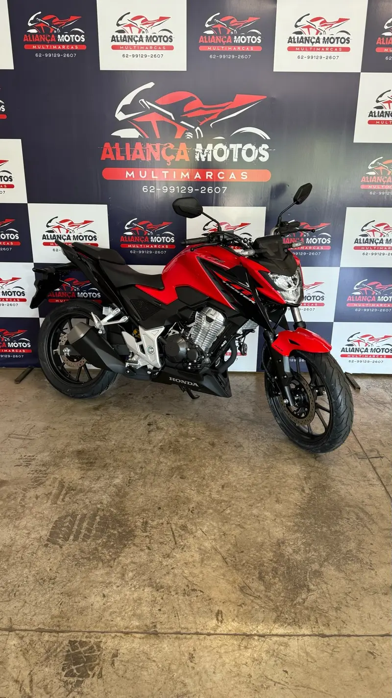Honda CB 300F Twister (CBS)