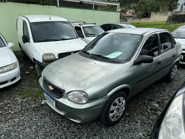 Carro Chevrolet Classic 2006 Corsa Sedan  Life 1.0 VHC