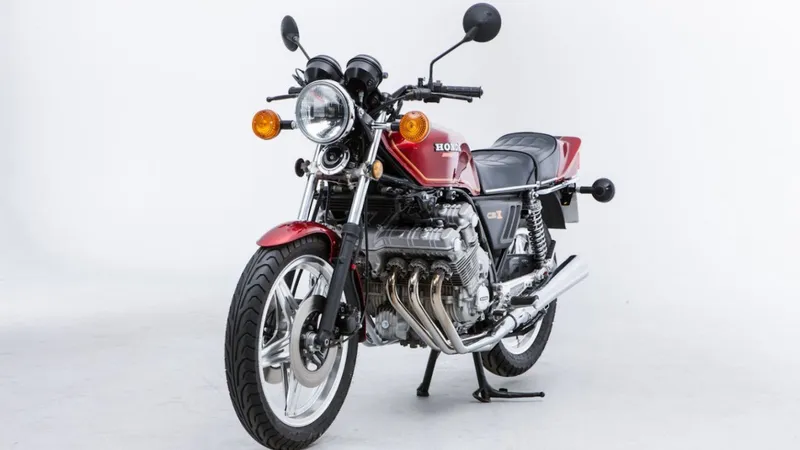Honda CBX 1050 (1979): clássica 6 cilindros tem som de F1 e preço de Ranger V6