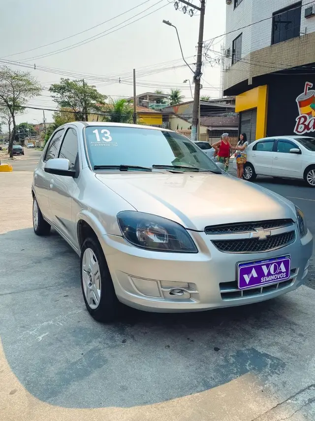 Carro Chevrolet Celta 2013 LT 1.0 (Flex)