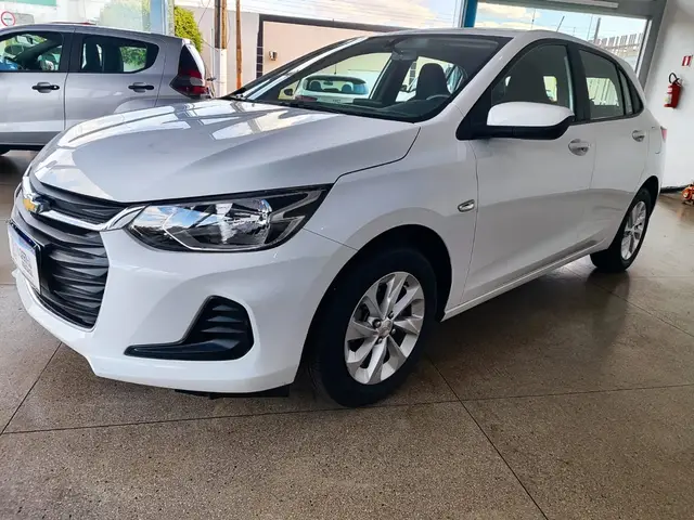 Carro Chevrolet Onix 2023 LT 1.0