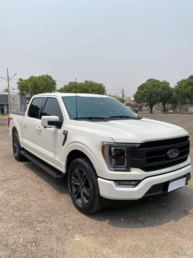 Carro Ford F-150 2023 Lariat 4x4 5.0 V8