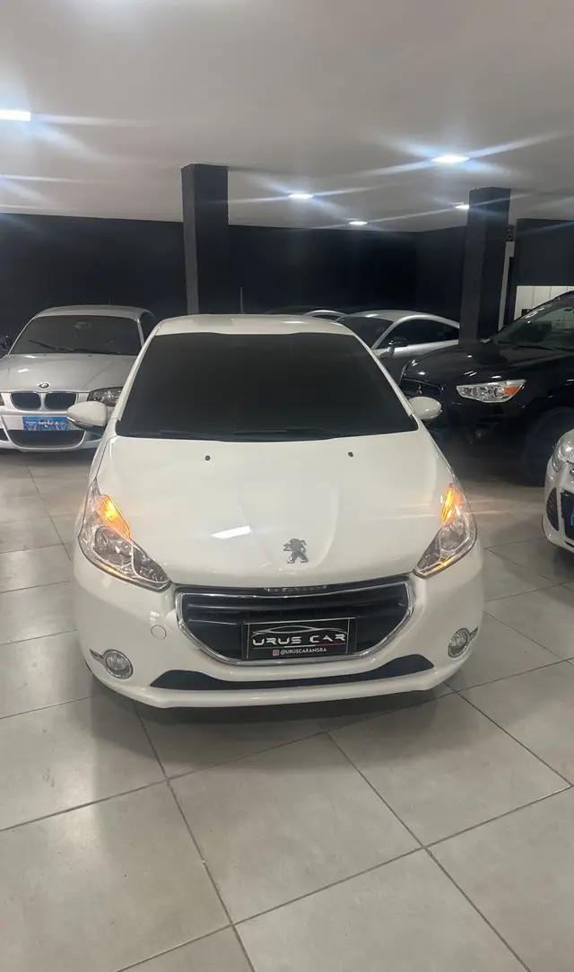 Carro Peugeot 208 2016 Active 1.5 8V (Flex)