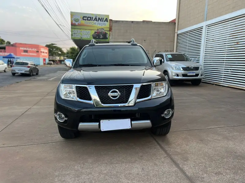 Nissan Frontier SL 2.5 TD CD 4x4 (aut)