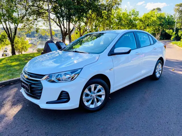 Carro Chevrolet Onix Plus 2023 LT 1.0 Turbo (Aut.)