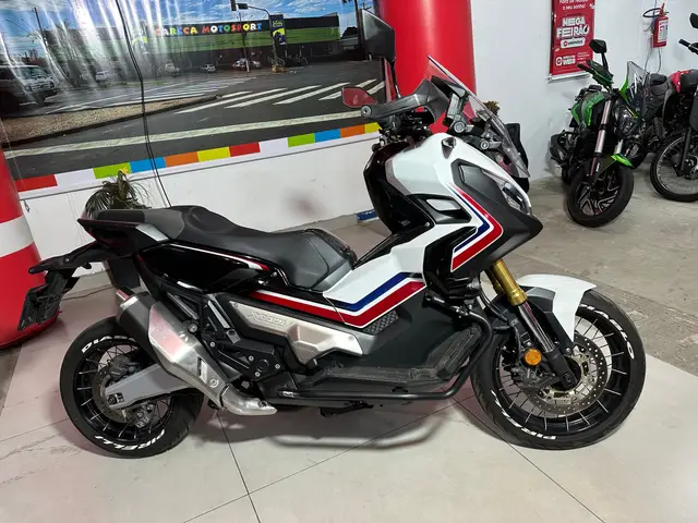 Carro Honda X-ADV 2018 750cc
