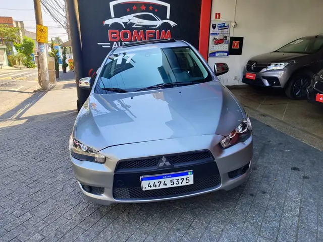 Carro Mitsubishi Lancer 2017 2.0 16V HLE CVT