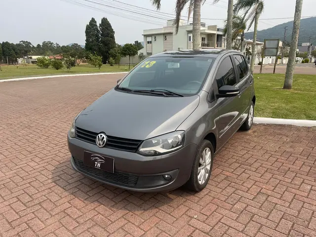 Carro Volkswagen Fox 2011 Prime 1.6 8V (Flex)