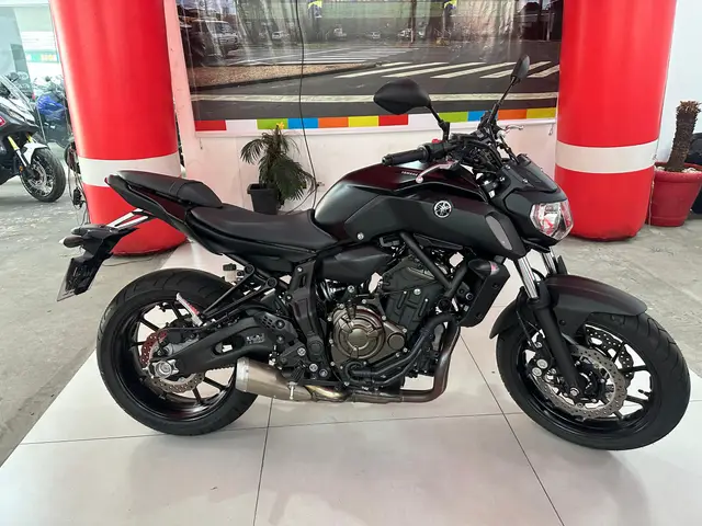 Moto Yamaha MT-07 2025 ABS